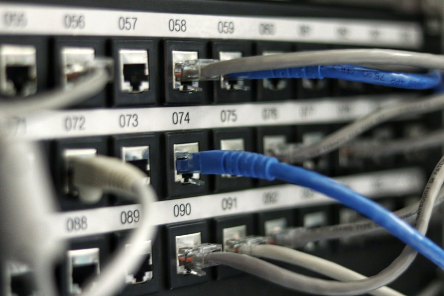 Streaming Sem Travas: O Poder da Fibra Óptica